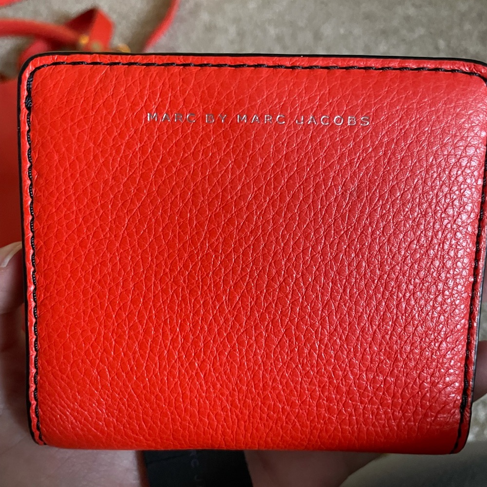 Orange Marc by Marc Jacobs bi-fold wallet- unused with tag